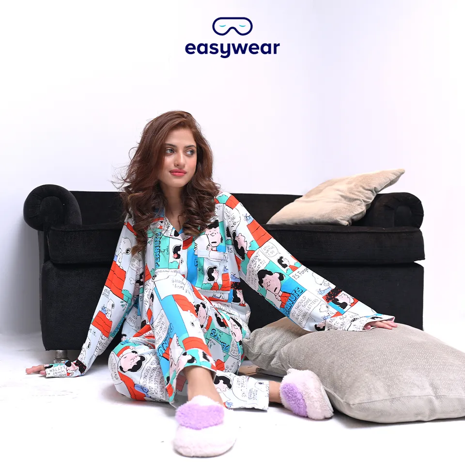 Easywear fashion social media design 13